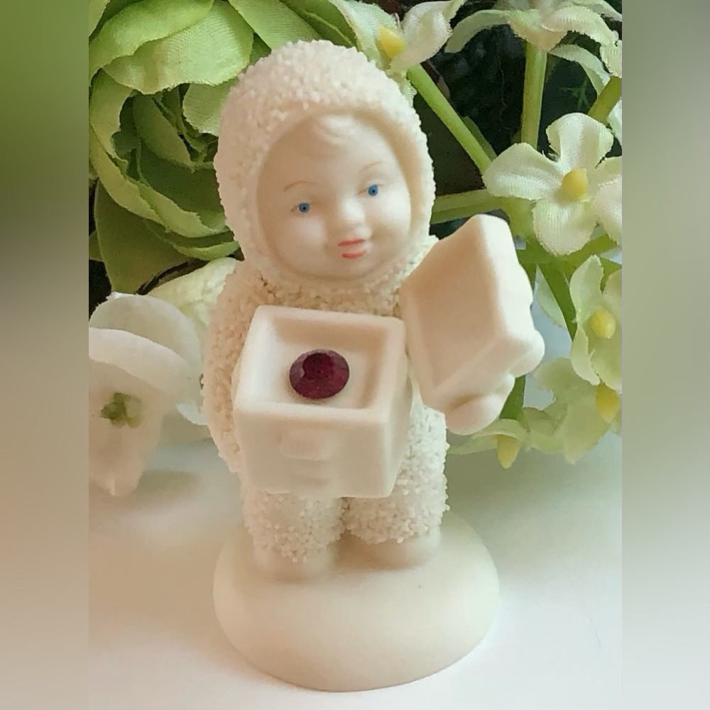 🎉🎉Vintage Department 56 Snowbabies “A Gift For You”